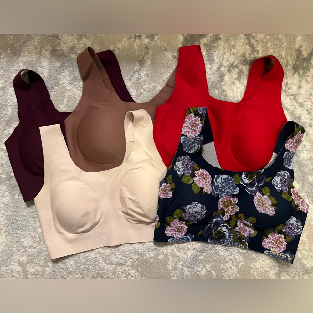 Victoria’s Secret Wireless Lounge Bra Set